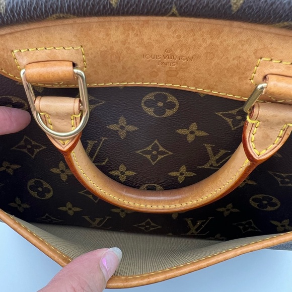 Authentic Louis Vuitton Trouville Monogram Bag - Picture 8 of 9